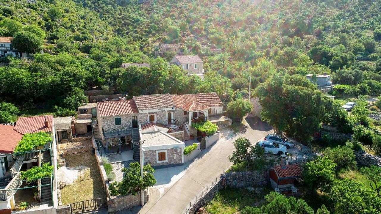Holiday Home Skevini Dvori Starigrad Paklenica Bagian luar foto
