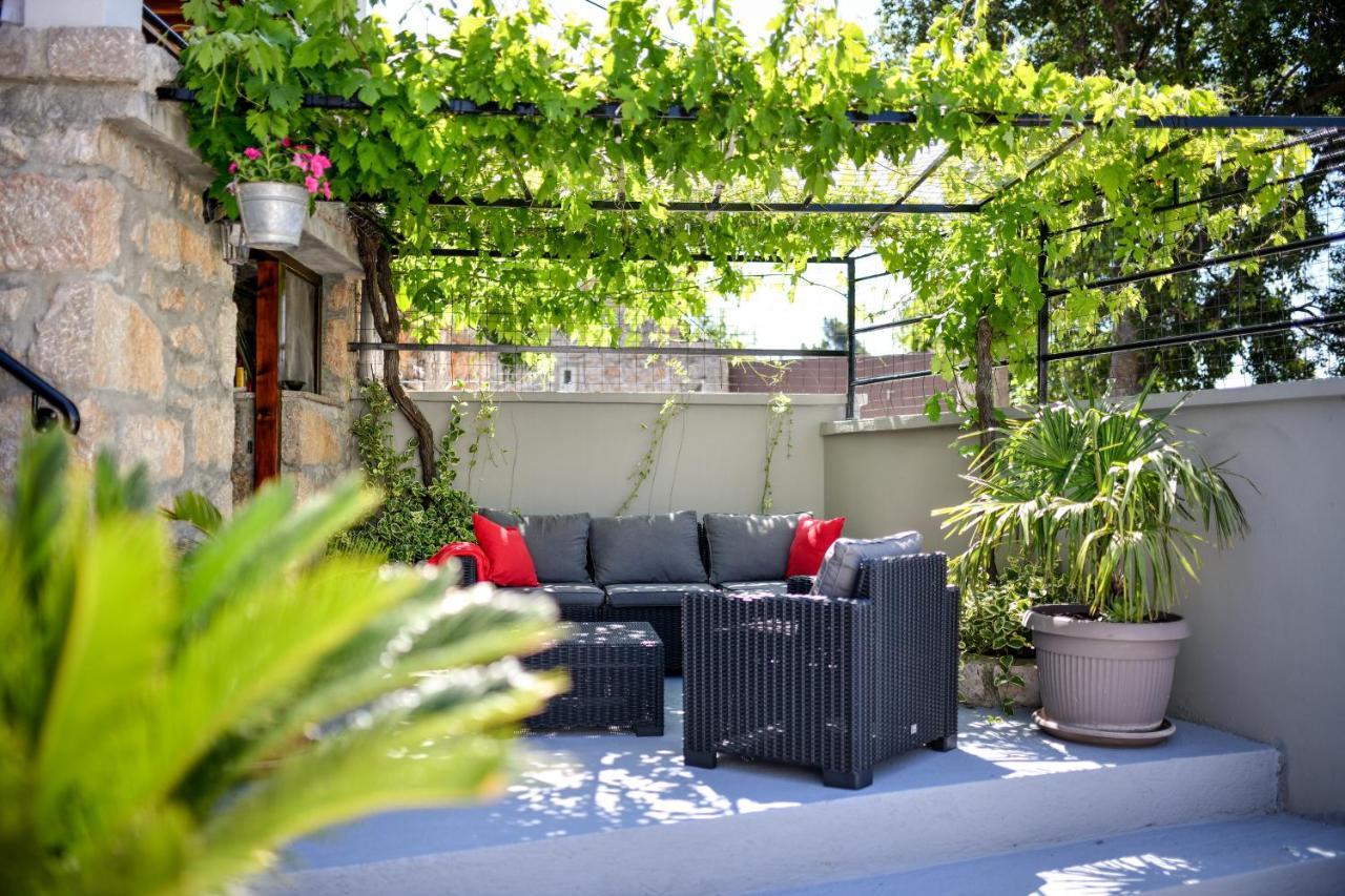 Holiday Home Skevini Dvori Starigrad Paklenica Bagian luar foto