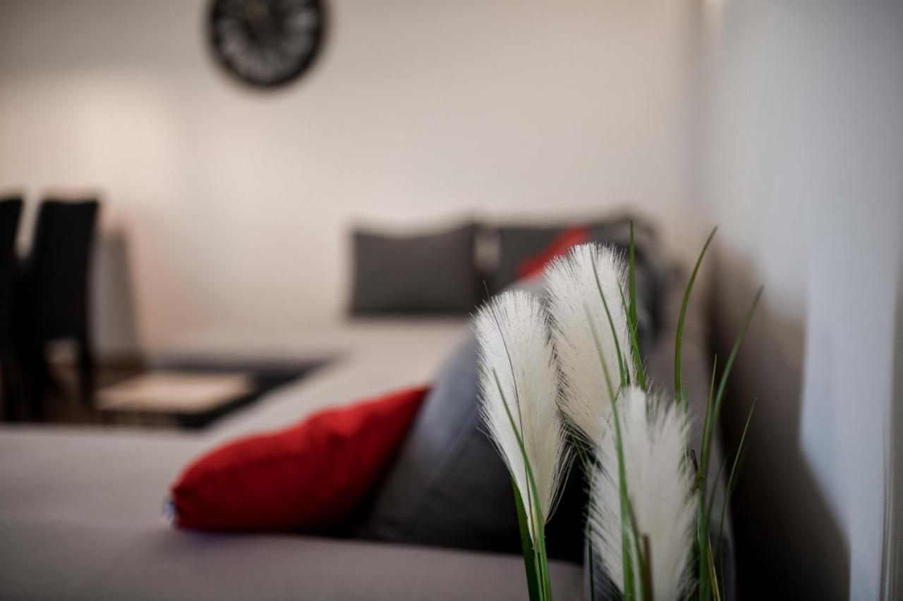 Holiday Home Skevini Dvori Starigrad Paklenica Bagian luar foto