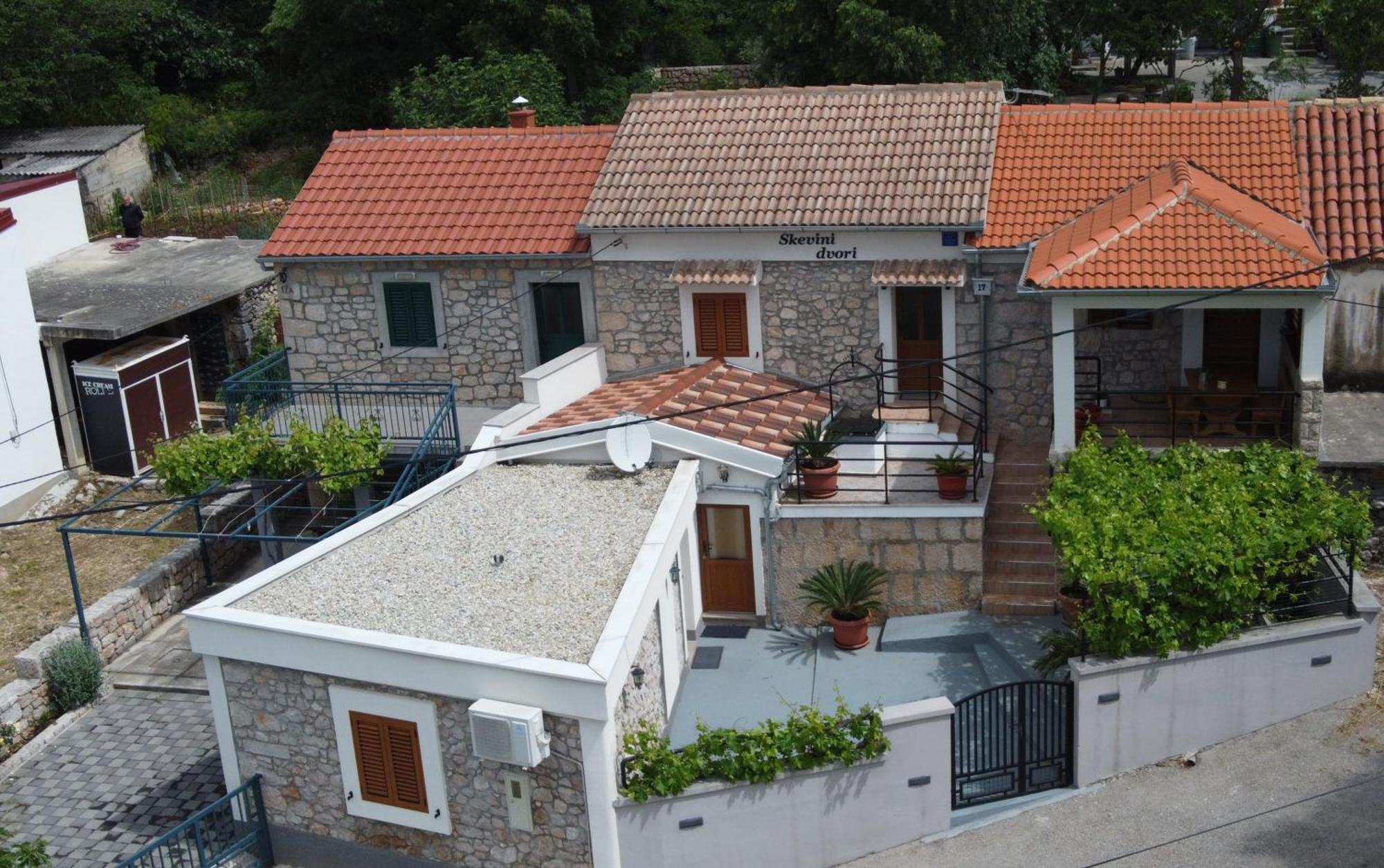Holiday Home Skevini Dvori Starigrad Paklenica Bagian luar foto